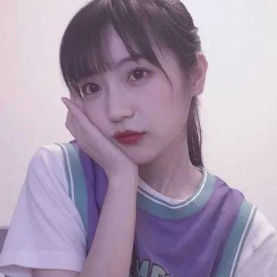 文章马伊琍女儿晒16岁生日照 与父母合影画面温馨